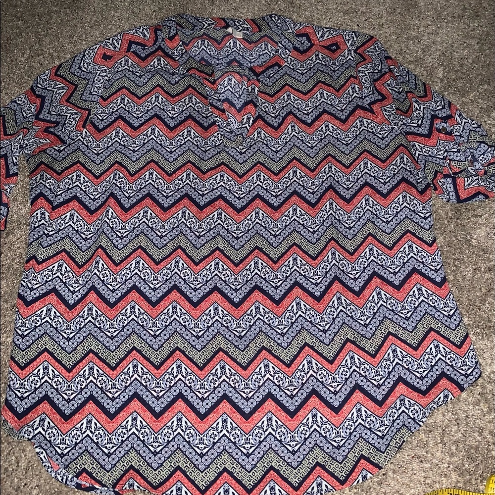 22/24w Cato V-Neck Tunic
